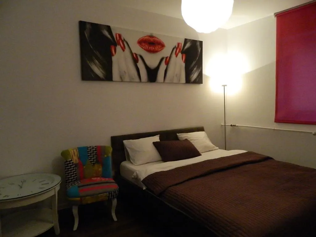 Apartment 12 O'Clock Studio Bucharest Romania